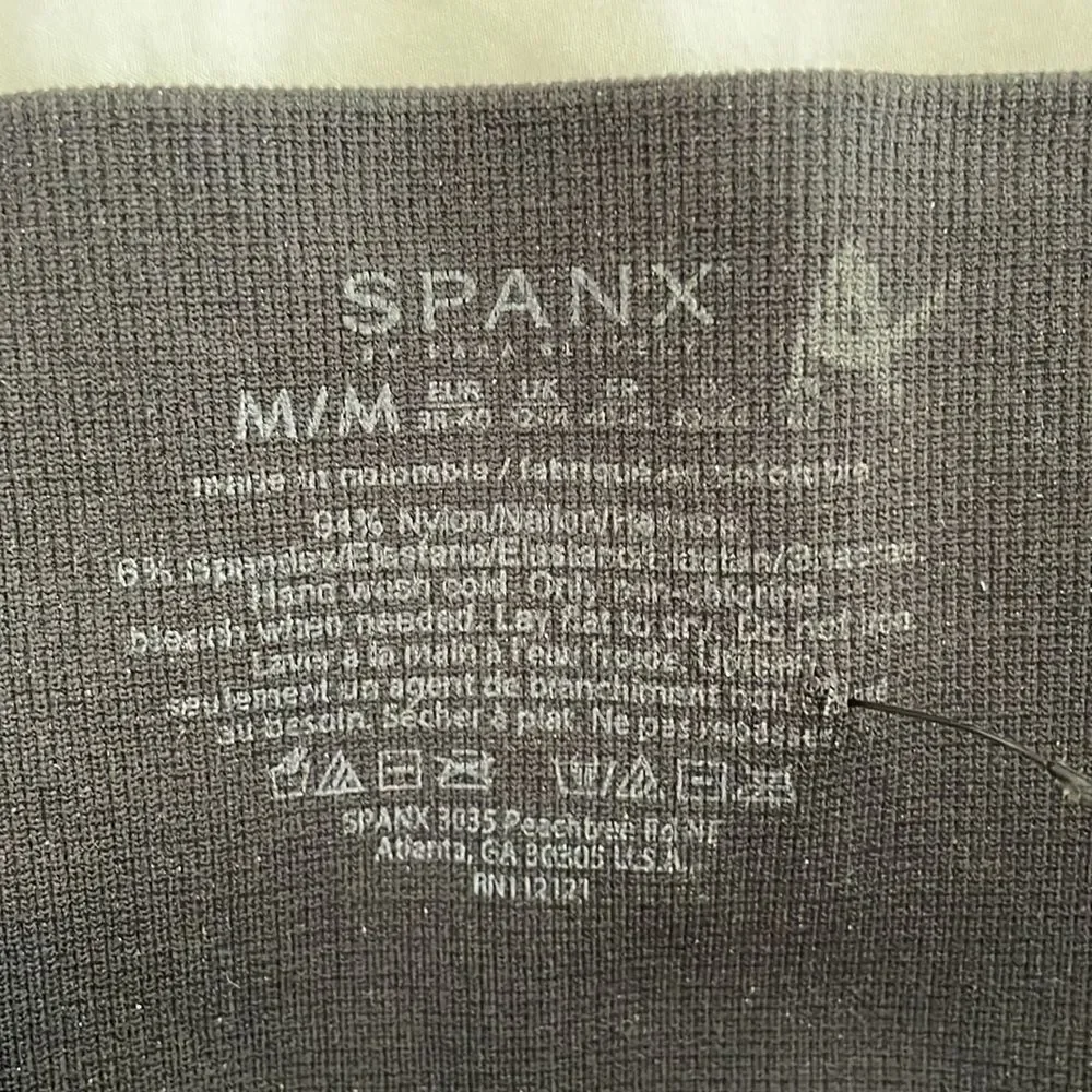 Spanx black leggings size medium